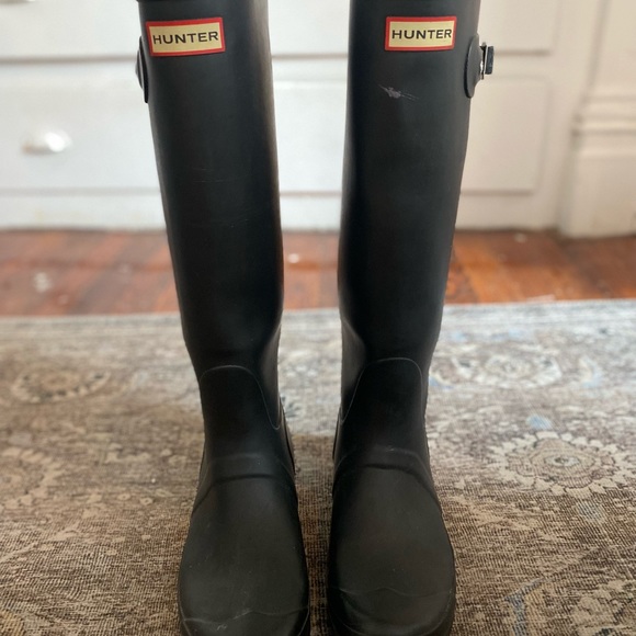 Hunter rain boots! - Picture 1 of 5